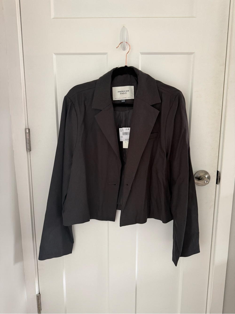 American Eagle Outfitters Women's grey Cropped Blazer NWT